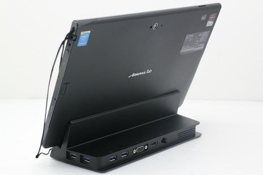 How to open the Q704 and reach the SSD
